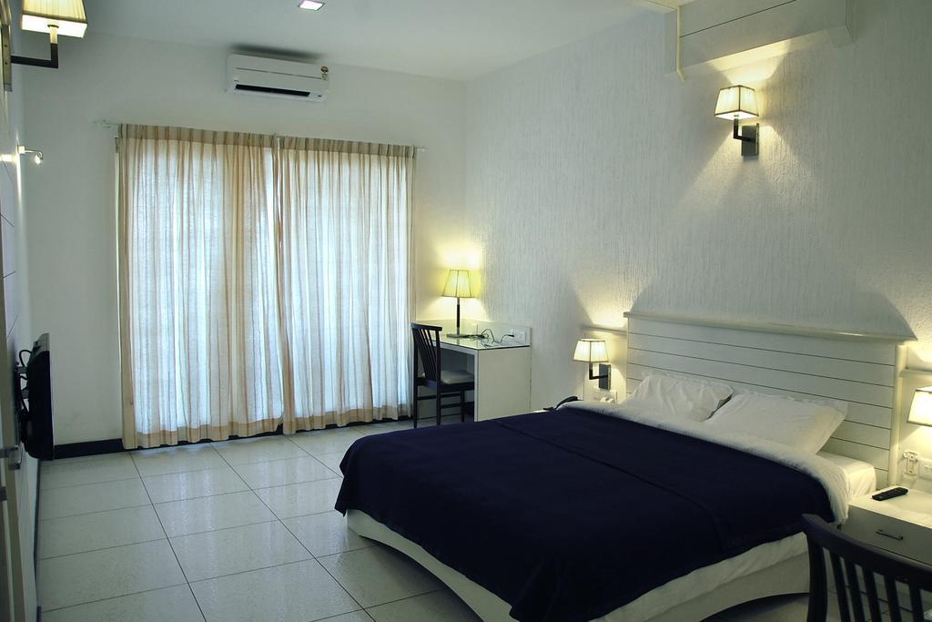 Hotel Blue Waters Kundapura Zimmer foto